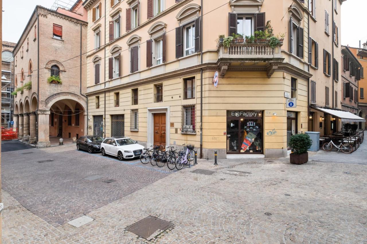 Nel Cuore Del Centro Storico Cozy Apartment 볼로냐 외부 사진